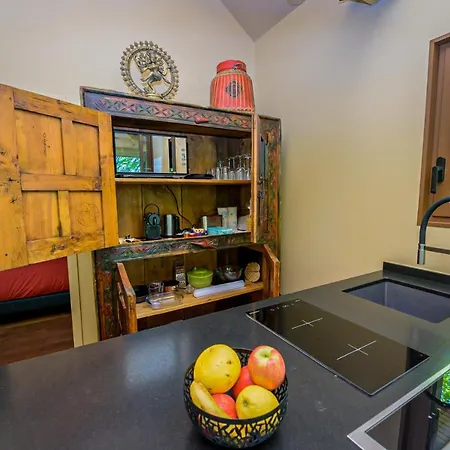 Pont-a-mousson, La Pepiniere Pagode Asiatique Holiday home