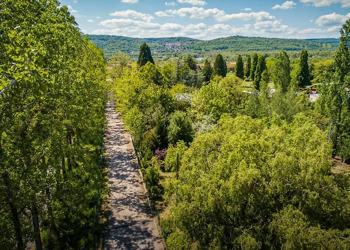 Pont-a-mousson, La Pepiniere Pagode Asiatique Prázdninový dům